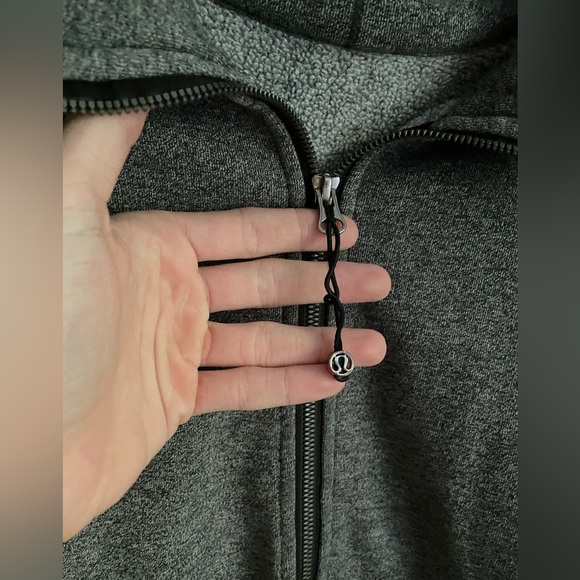 Lululemon Hug It Out Jacket in Heathered Speckled Black Womens Size 6 - Picture 4 of 6